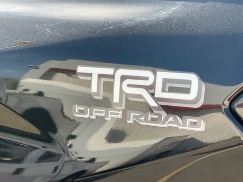 Certified 2025 Toyota Tacoma TRD Off-Road AWD/4WD image 29