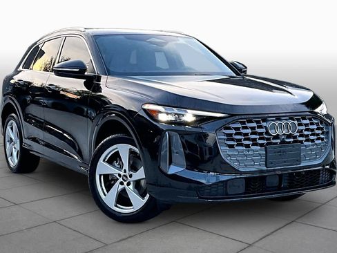Used 2025 Audi Q5 Premium w/ Premium Plus AWD/4WD image 3