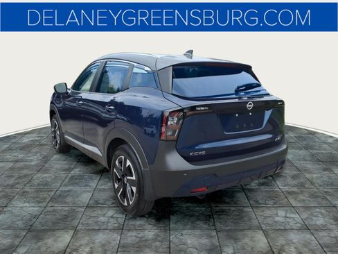 Used 2025 Nissan Kicks SV w/ SV Premium Package AWD/4WD image 5