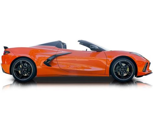 Used 2023 Chevrolet Corvette Stingray Preferred Conv w/ Z51 Performance Package RWD image 2