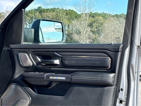 Used 2019 RAM 1500 Limited image 16
