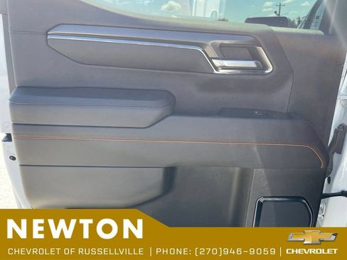 Used 2024 GMC Sierra 1500 AT4 w/ Technology Package AWD/4WD image 37