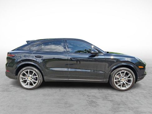 Used 2023 Porsche Cayenne Coupe AWD/4WD image 7