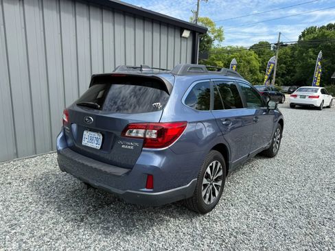 Used 2017 Subaru Outback 2.5i Limited AWD/4WD image 6