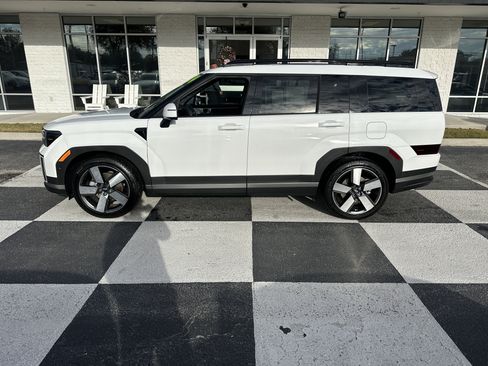 Used 2024 Hyundai Santa Fe Limited image 1