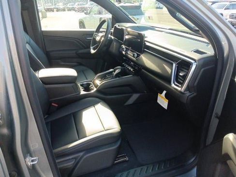 New 2026 GMC Canyon Elevation w/ Convenience Package RWD image 15