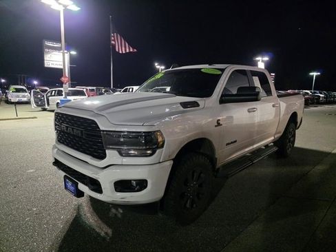 Used 2022 RAM 2500 Big Horn w/ Night Edition image 7