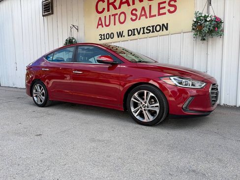 Used 2017 Hyundai Elantra Limited FWD image 2