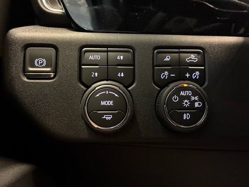 New 2026 Chevrolet Silverado 1500 RST w/ RST All Star Premium Package AWD/4WD image 32