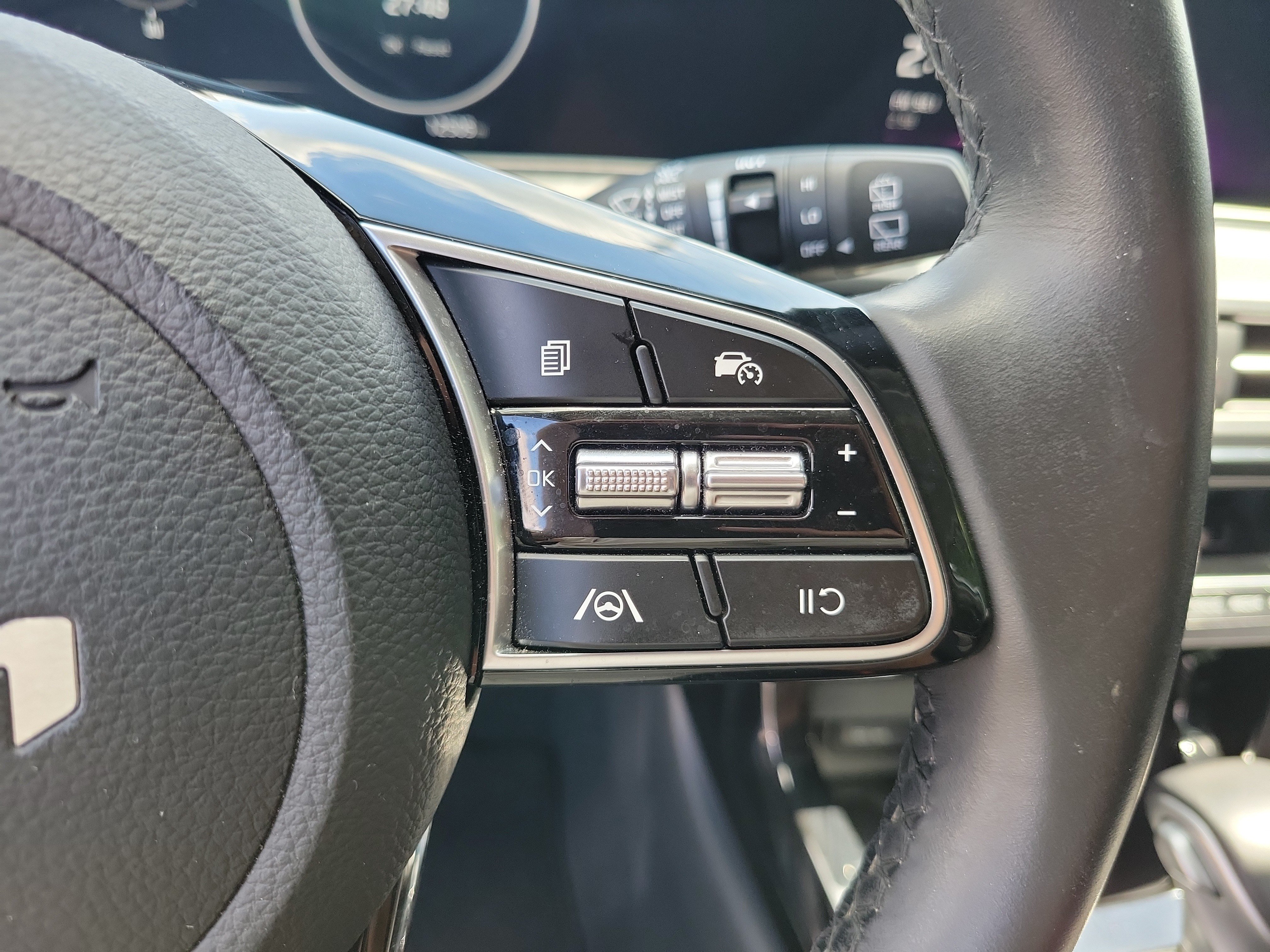 Used 2024 Kia Seltos X-Line AWD/4WD image 24