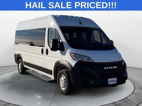 Used 2023 RAM ProMaster 2500 FWD image 1