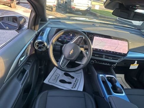 New 2026 Chevrolet Equinox EV LT image 27