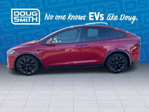 Used 2023 Tesla Model X image 4