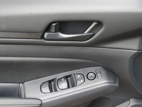 New 2026 Nissan Altima 2.5 SV FWD image 14