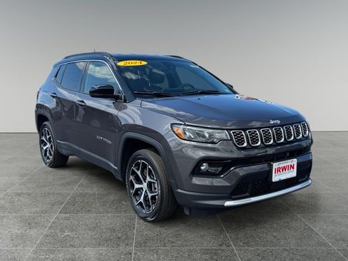 Used 2024 Jeep Compass Limited AWD/4WD image 7