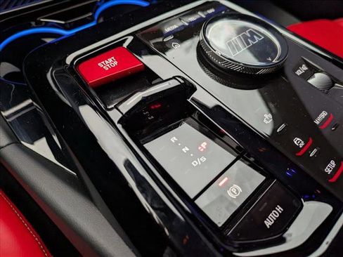 Used 2025 BMW M5 w/ Carbon Package image 10