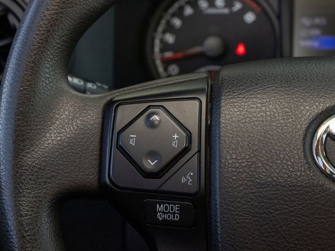 Used 2021 Toyota Tacoma SR w/ SR Convenience Package image 28