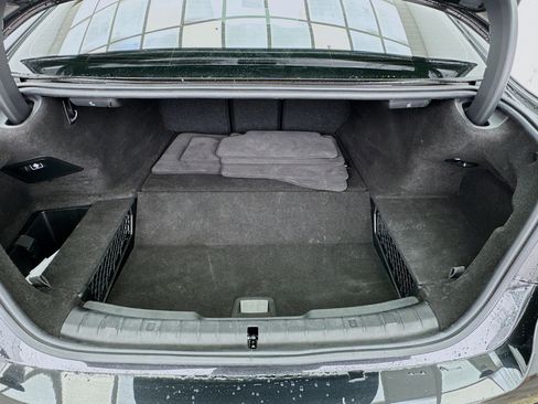 Used 2023 BMW 530e w/ Premium Package image 17