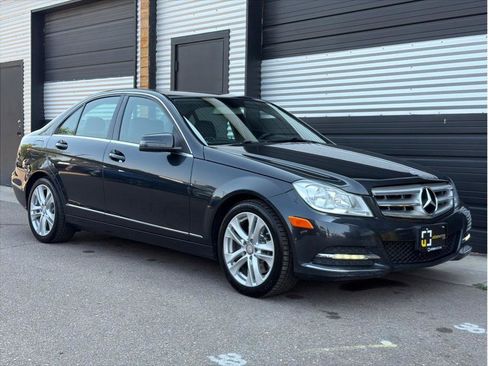 Used 2014 Mercedes-Benz C 300 4MATIC Sedan image 11