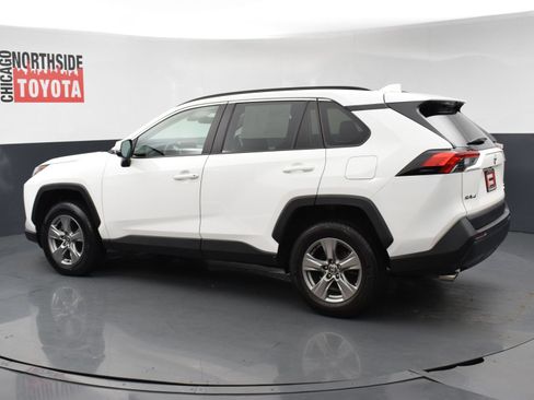 Used 2024 Toyota RAV4 XLE AWD/4WD image 2