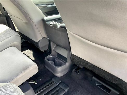 Used 2021 Toyota Sienna LE FWD image 10