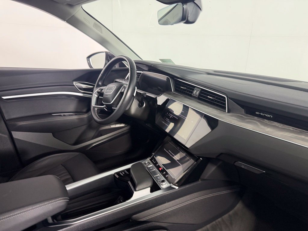 Used 2024 Audi Q8 e-tron Premium Plus w/ Premium Plus Package AWD/4WD image 29