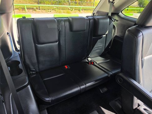 Used 2014 Toyota Highlander Limited Platinum AWD/4WD image 31