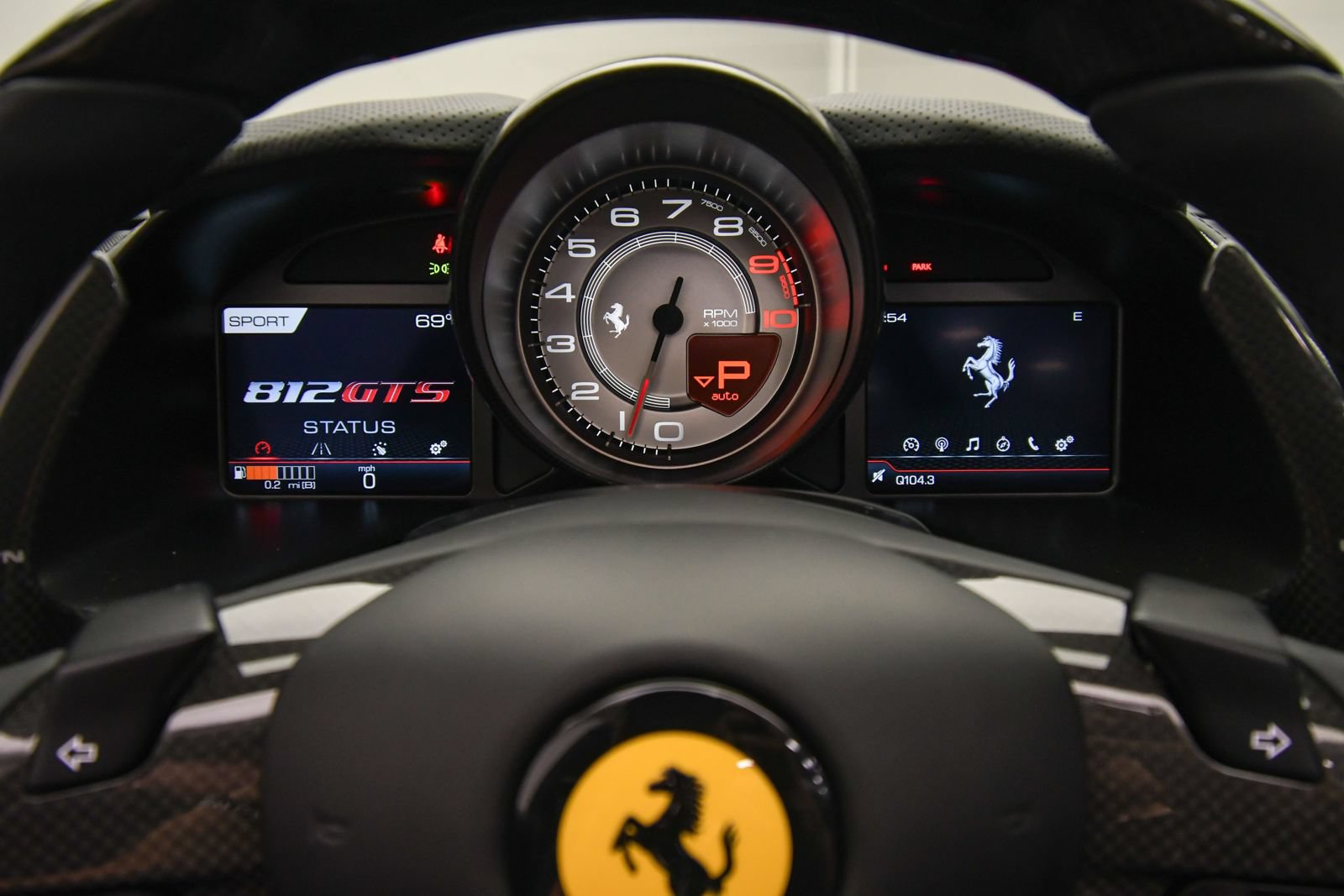 Used 2022 Ferrari 812 GTS RWD image 25