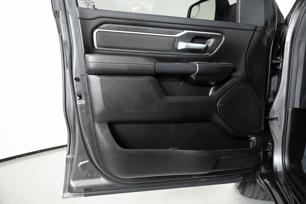 Used 2025 RAM 1500 Big Horn RWD image 36