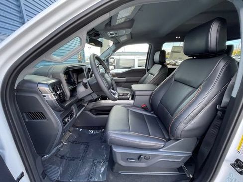 New 2026 Ford F250 Lariat w/ Lariat Premium Package AWD/4WD image 11