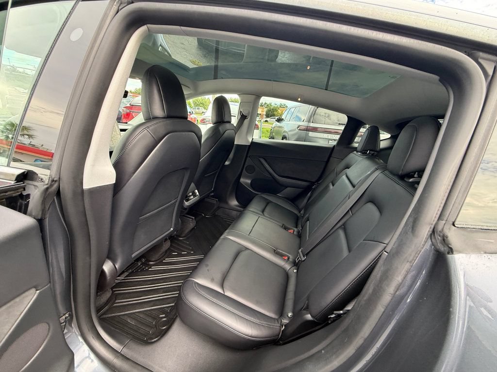 Used 2022 Tesla Model Y Performance AWD/4WD image 20