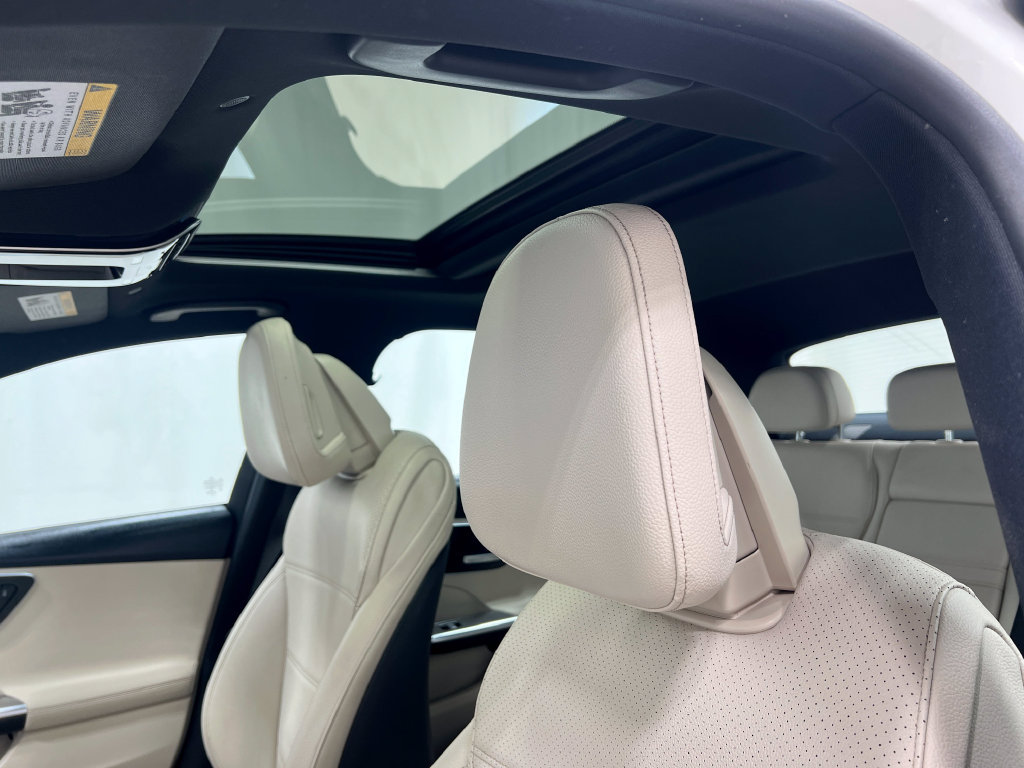Used 2022 Mercedes-Benz C 300 4MATIC Sedan image 12
