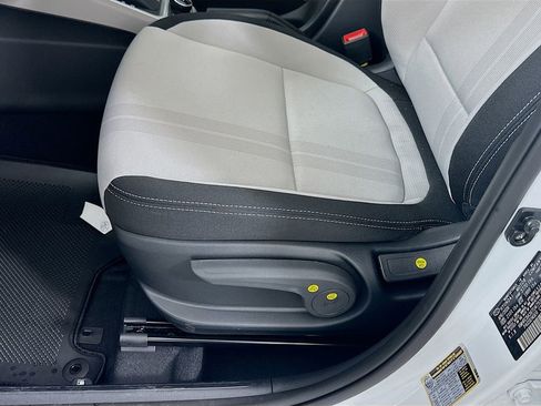 New 2026 Hyundai Venue SEL FWD image 19