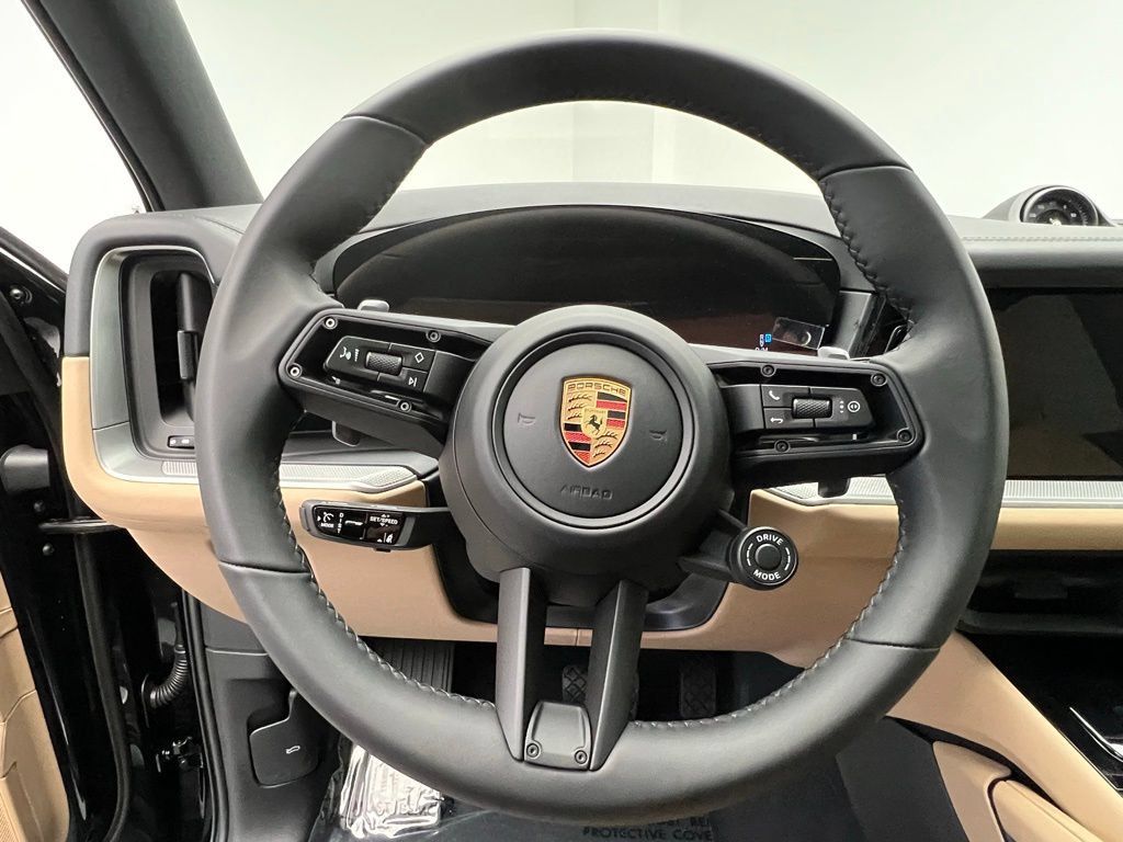 Used 2026 Porsche Cayenne E-Hybrid AWD/4WD image 7