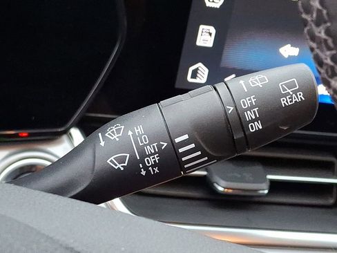 Used 2024 Chevrolet Trax LT w/ Driver Confidence Package image 24