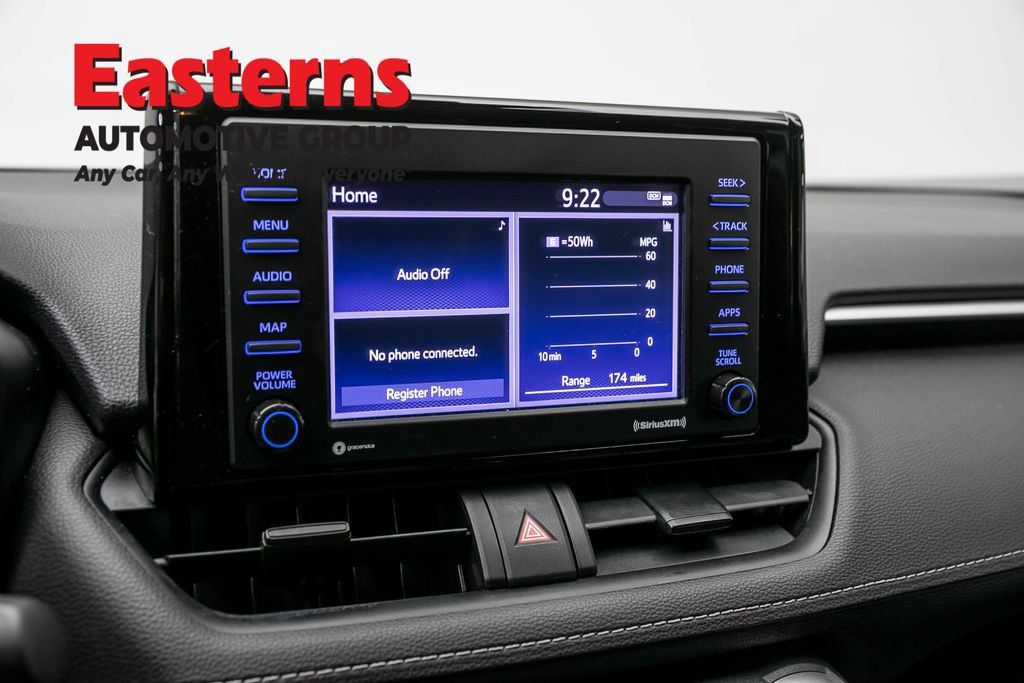 Used 2021 Toyota RAV4 XLE w/ XLE Grade Weather Package AWD/4WD image 19