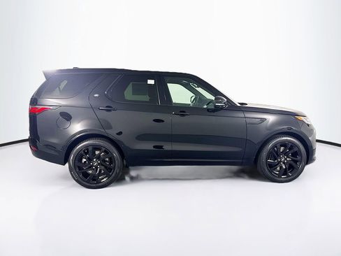 New 2025 Land Rover Discovery Dynamic SE image 4