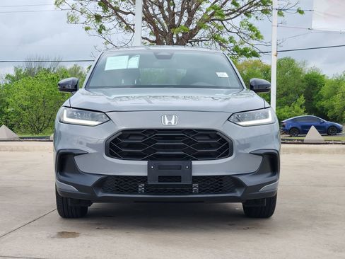 Used 2023 Honda HR-V Sport image 2