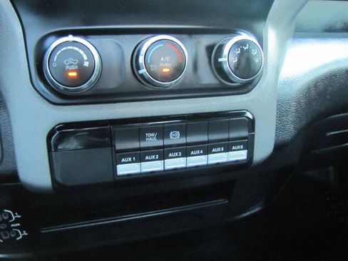 Used 2022 RAM 3500 Tradesman RWD image 36