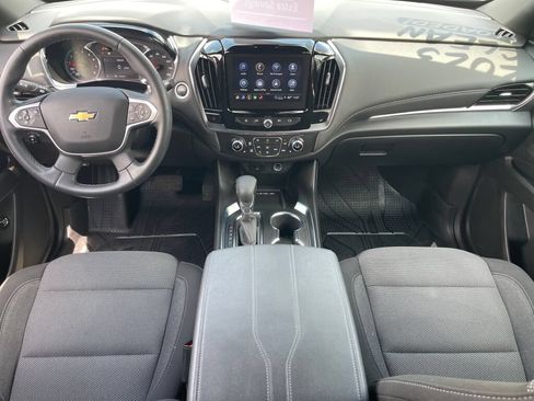 Used 2023 Chevrolet Traverse LT FWD image 32