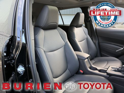 New 2026 Toyota Corolla Cross XLE w/ Convenience Package image 25