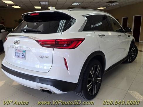 Used 2021 INFINITI QX50 Luxe w/ Appearance Package FWD image 4