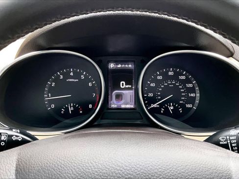 Used 2017 Hyundai Santa Fe Sport image 24