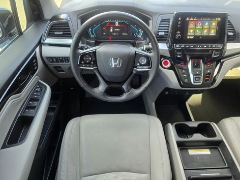 Certified 2019 Honda Odyssey Elite image 12
