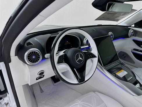 New 2026 Mercedes-Benz Maybach SL 680 Maybach SL 680 image 10