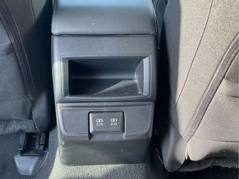 Used 2019 Subaru Outback 2.5i Premium AWD/4WD image 17