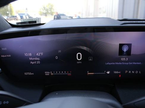 Used 2025 Buick Enclave Avenir w/ Trailering Package, 5000 lbs. image 11