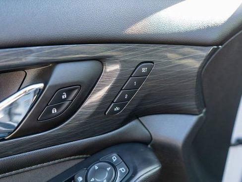 Used 2022 Chevrolet Traverse High Country w/ LPO, "Hit The Road" Package image 21