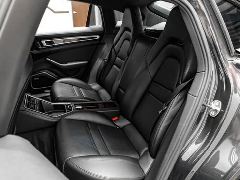 Used 2018 Porsche Panamera 4S AWD/4WD image 39