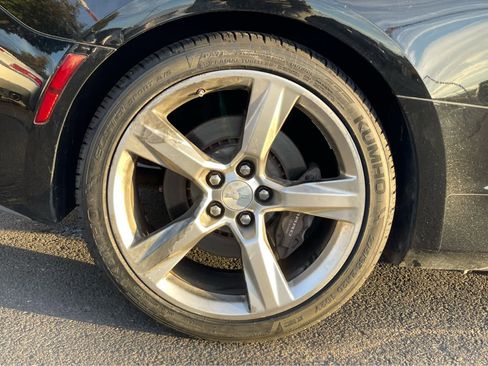 Used 2017 Chevrolet Camaro SS image 11